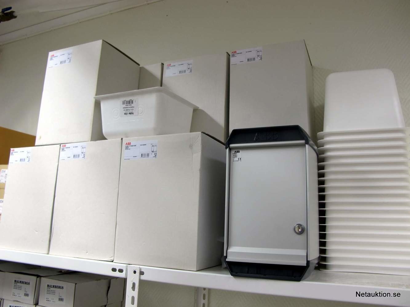 Netauktion - Elskåp för parkering, ABB