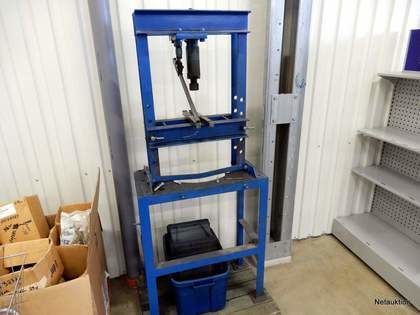 Hydraulpress
