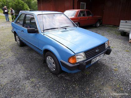 Ford Escort 1,6L -82, fint skick  (BCP711)