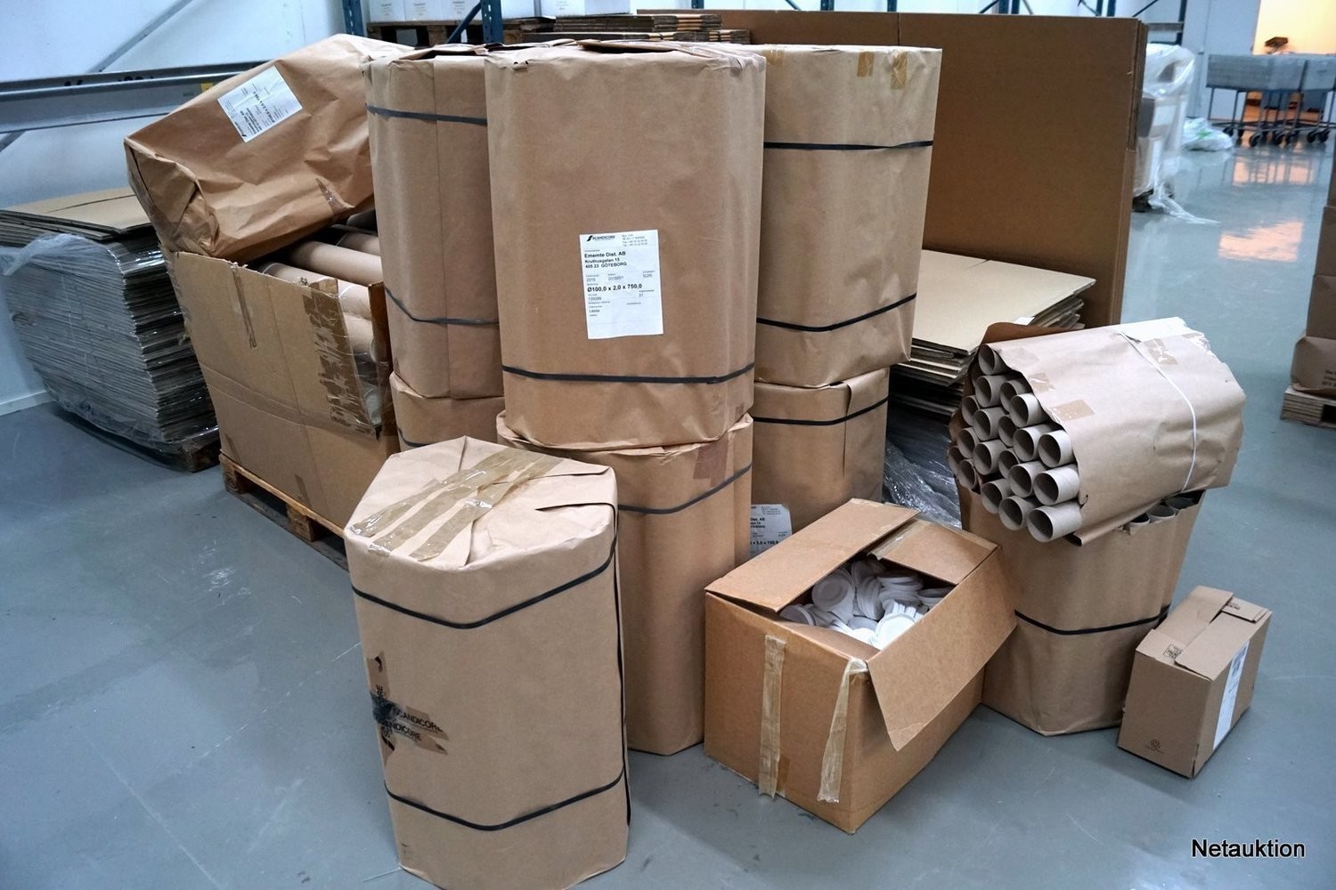 Netauktion - Förpackningsmaterial, rör