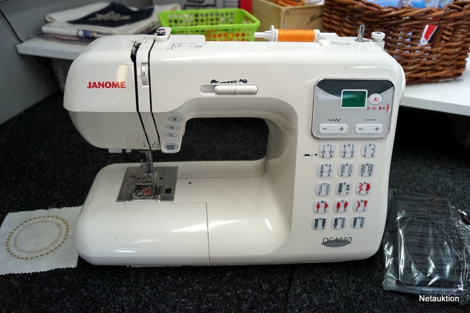 Netauktion Symaskin, Janome DC4030 (demo)