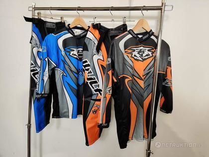 Cross hjälm och plagg, barn