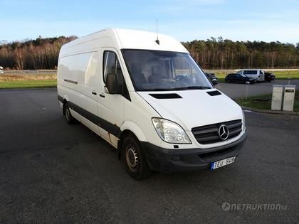 Mercedes skåpbil 315 CDI (TEU849)