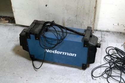 Nederman rökutsug