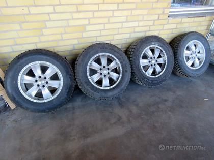 17" LM-fälgar på dubbade vinterdäck