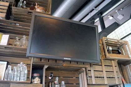 40" Samsung monitor