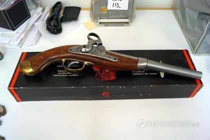 Mynningsladdat vapen, replika