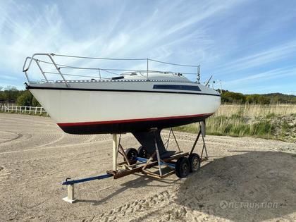Segelbåt Piraya 24