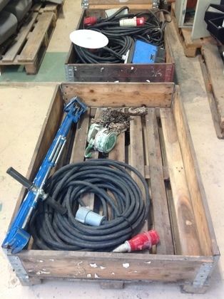 Grov kabel, handskar, talja mm (49)