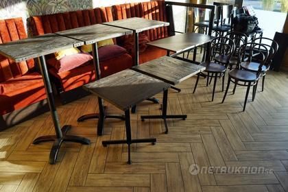 Höga & låga bord i rustik stil
