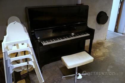 Äldre piano, Ekströms