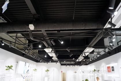 Butiksbelysning, LED-spotlights inkl skena