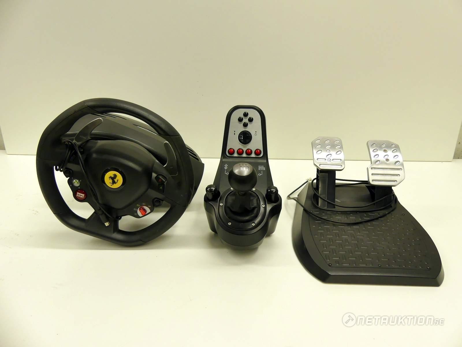 Netauktion - Racing ratt med pedaler och växelspak