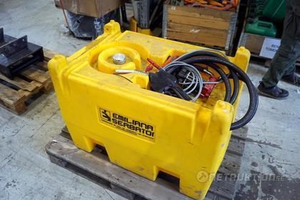 Dieseltank med pump (2)
