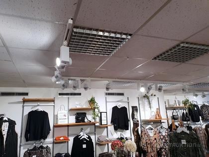 Butiksbelysning, LED-spotlights inkl. skena