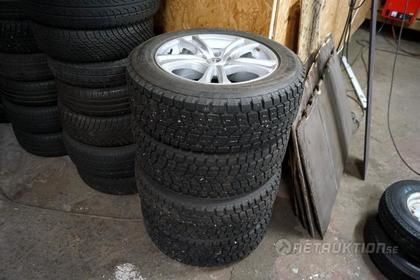 MS däck på alufälg, 225/60R17