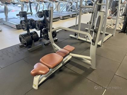 Bänkpress, TechnoGym