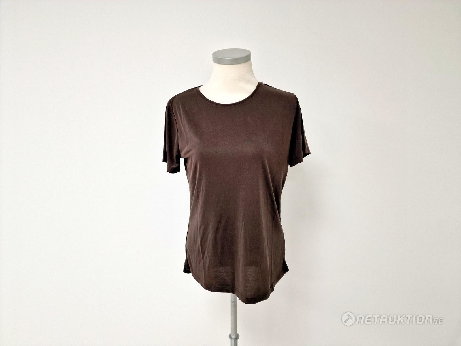 12795492 Aja Shirt Urban Pioneers