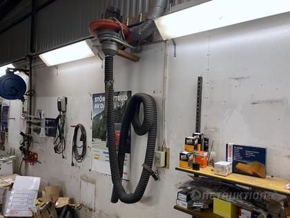 Avgasutsug, Nederman