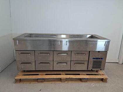 Kylbänk med 8 draglådor