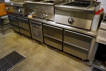 Grillkylbänk 8 lådor, 63x230x65cm