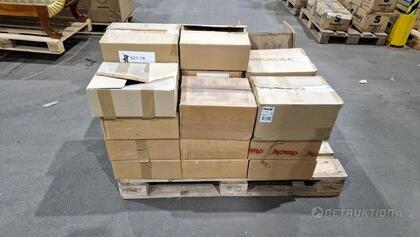Ca: 150st duschdraperier (Blandade motiv) Ca: 150st duschdraperier (Blandade motiv)