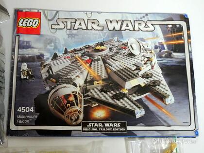 Lego Star Wars, Millennium Falcon (4504)