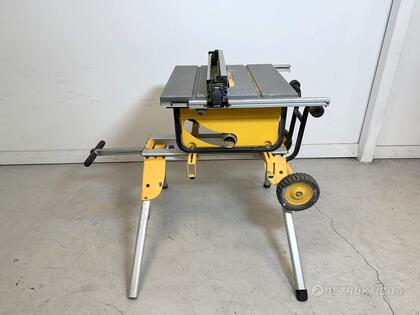 Bordssåg och stativ DeWalt