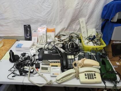 Analog teleutrustning Telefoner, headsets m.m.