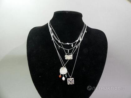 Halsband i silver, 5 st