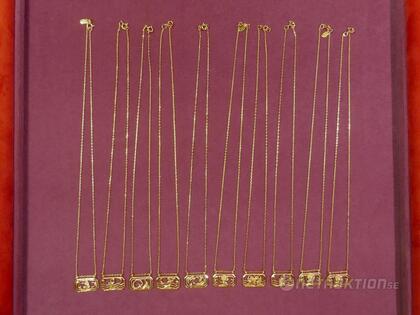 Halsband i silver, 10 st