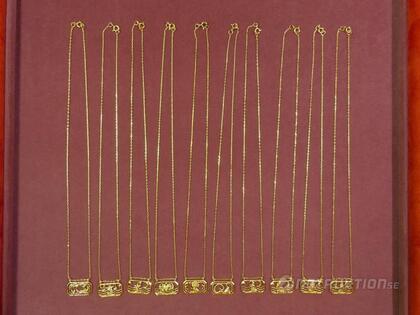 Halsband i silver, 9 st