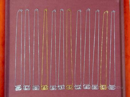 Halsband i silver, 12 st