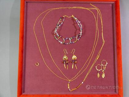 Blandade smycken i silver, 4 st