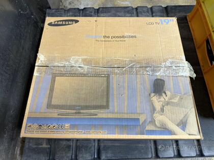 Skärm Samsung, 19" Skärm Samsung, 19"