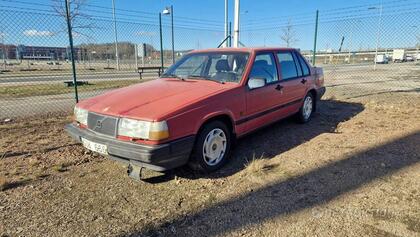 Volvo 940 GL 2.3 (GUA666) -92