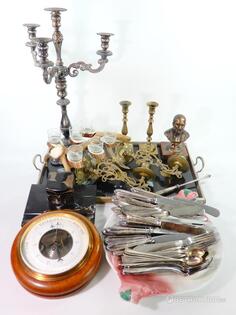 Parti kuriosa, bl.a väggljusstakar Parti kuriosa, bl.a väggljusstakar