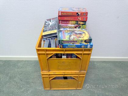 Två backar med VHS