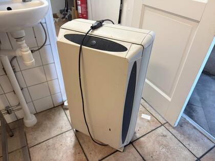 AC