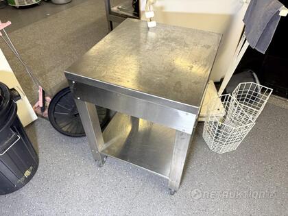RF bänk med hjul