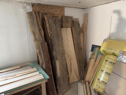 Stamsågad plank