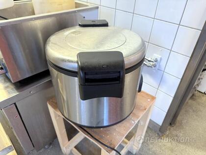 Riskokare och mikrovågsugn
