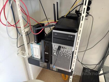 Serverdator, APC & NAS