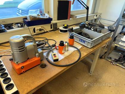 Hydraulpump & punch/stansar