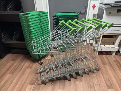 Kundvagnar och korgar