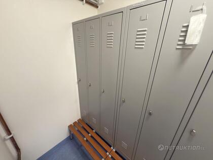 Klädskåp, 3 personer  (2)