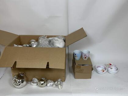 Julgranskulor, skålar och muggar