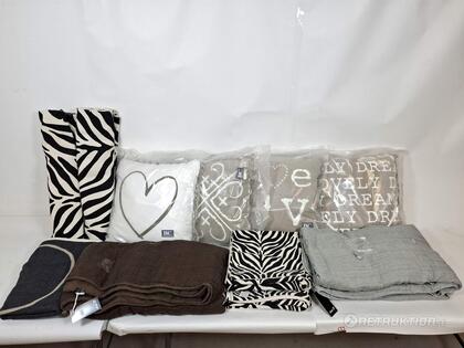 Kuddar, mattor & pläd