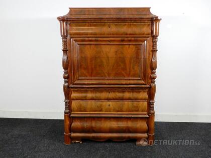 Default Title Text Default Alt Text