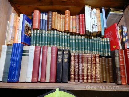 Böcker, bl.a A. Strindberg